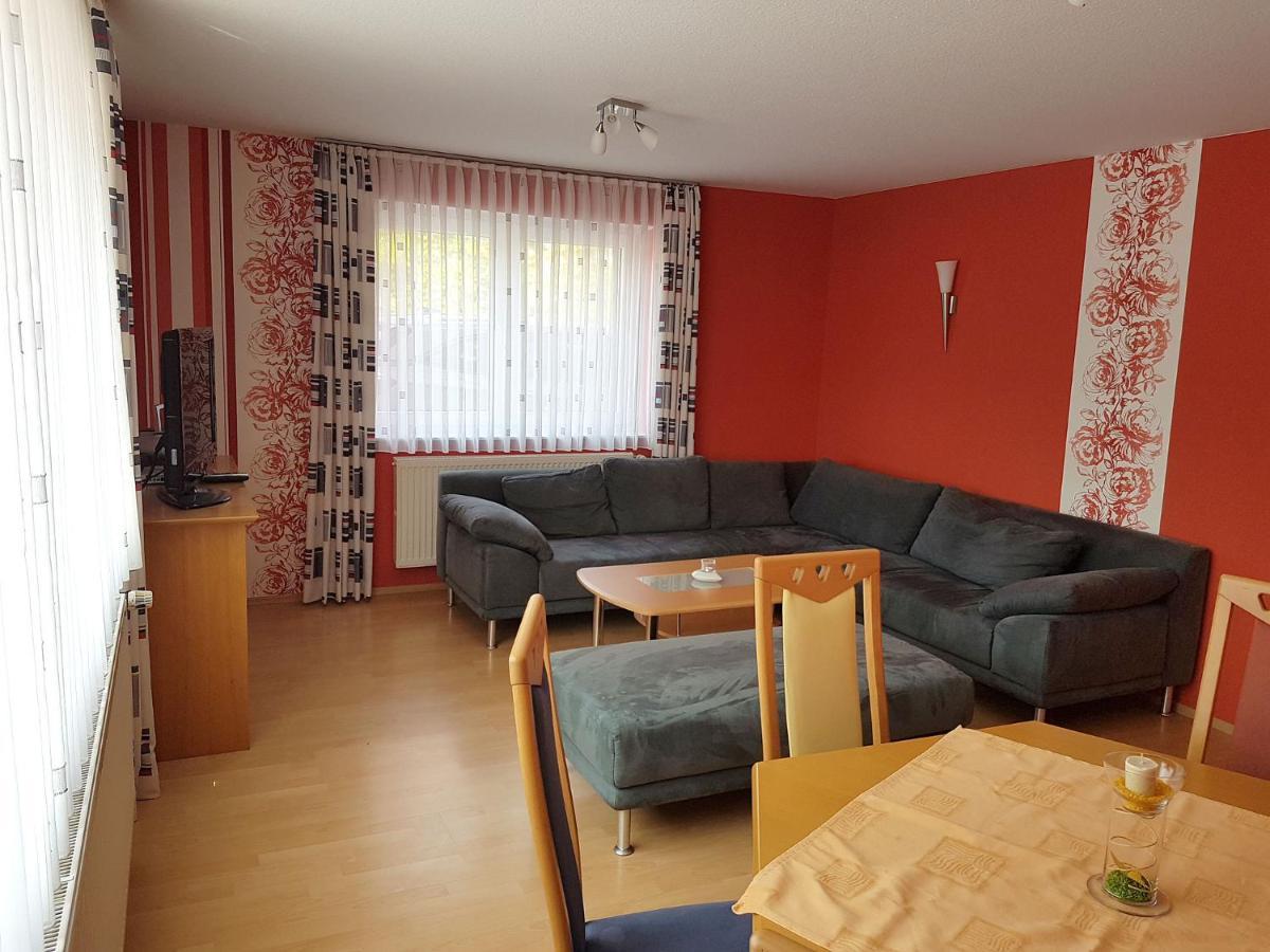 Monteurwohnungen Goeb - Nicht Fuer Urlaubsgaeste Geisa Exterior foto