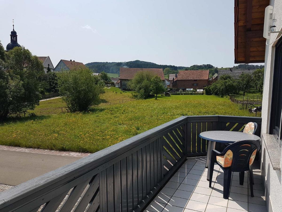 Monteurwohnungen Goeb - Nicht Fuer Urlaubsgaeste Geisa Exterior foto